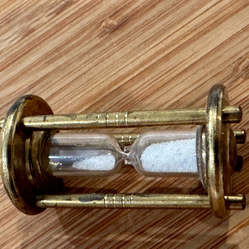 Mini Sand Timer Clock - Picture 9 of 11